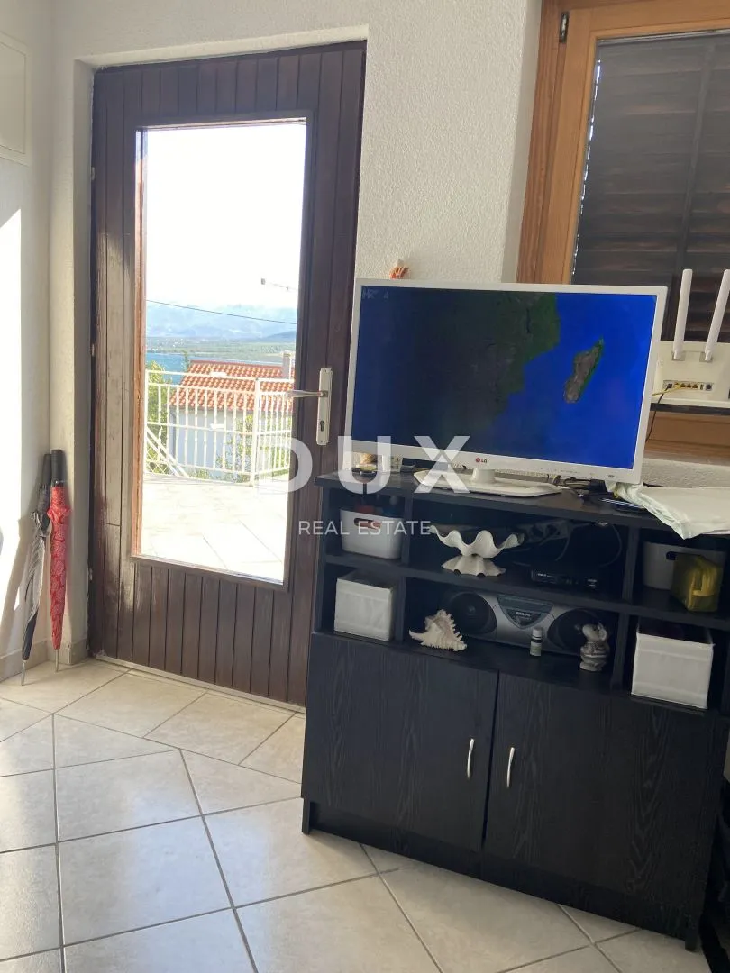 zadar, donji karin - kuća s tri stana 150 m od mora - slika 17