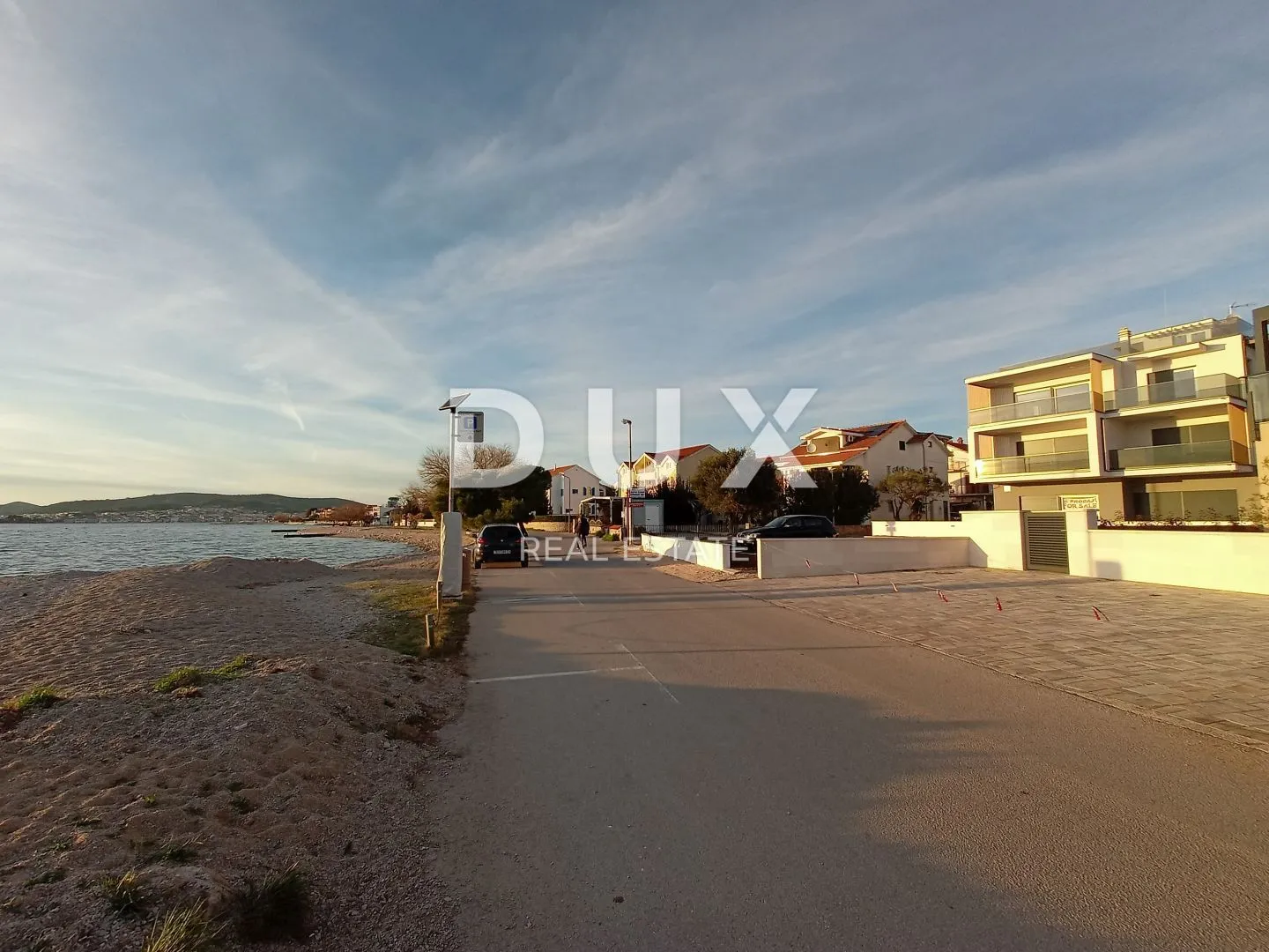 šibenik, vodice - poslovni prostor p2 s terasom pokraj mora - slika 3