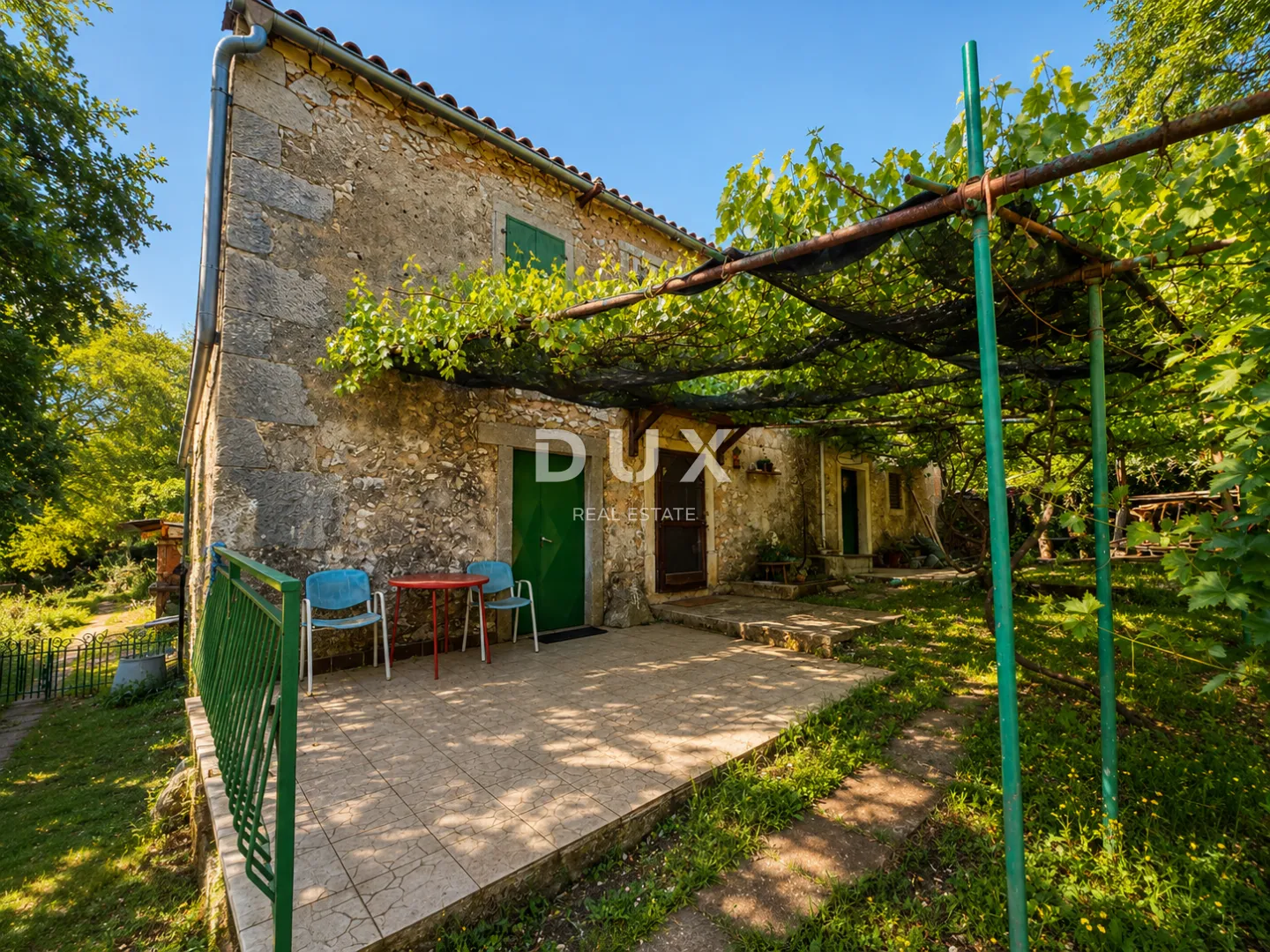 istra,labin - kamena kuća s dvorištem u blizini mora - slika 2