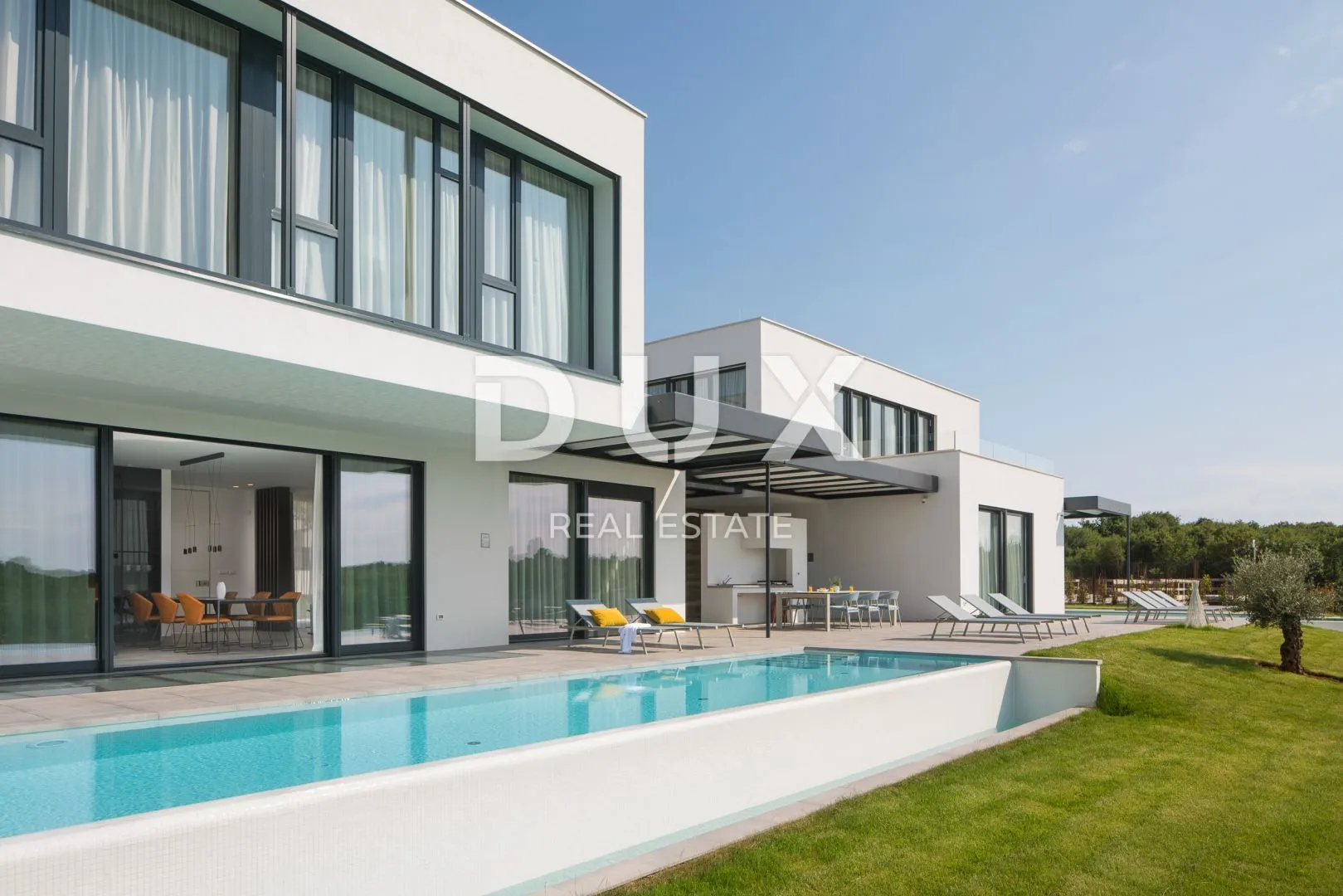 istra, bale - moderna dizajnerska villa! - slika 4