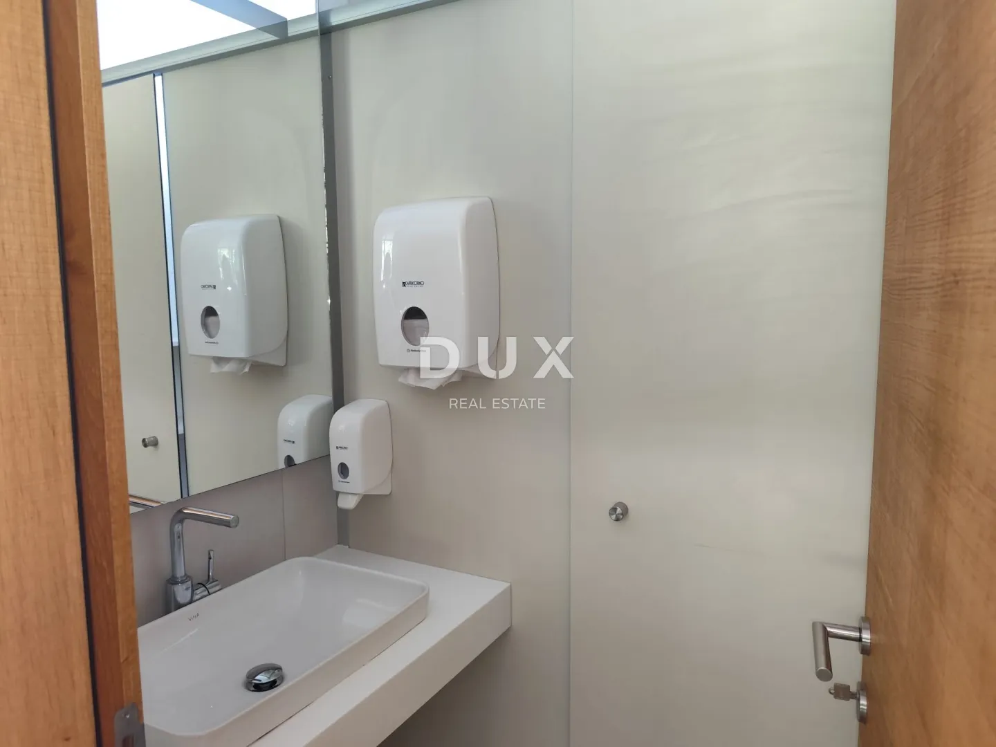 šibenik, mandalina, poslovni prostor za zakup, 104 m² - slika 10