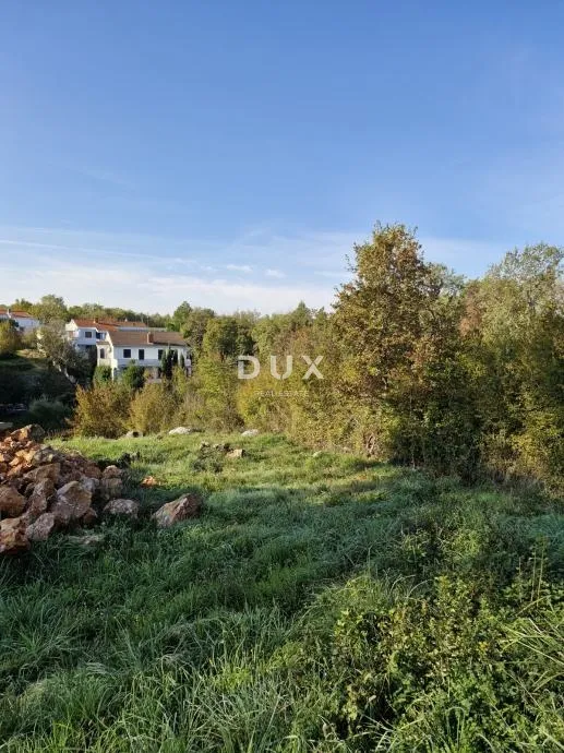 OTOK KRK, DOBRINJ, HLAPA - prostrano građevinsko zemljište 1413 m2 - Hlapa, Dobrinj