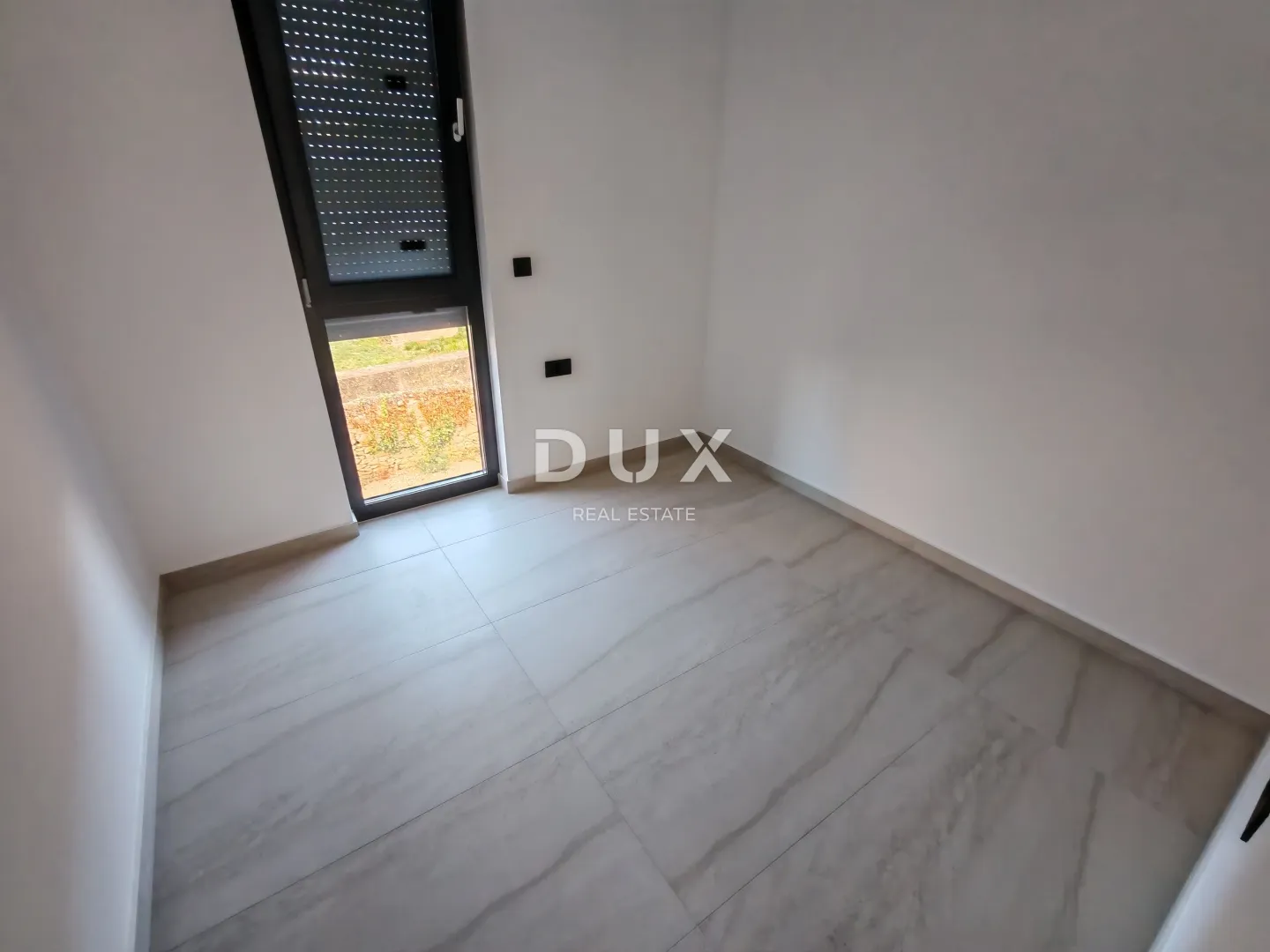 zadar, diklo - vrhunski penthouse s pogledom na more samo 50 metara od plaže! s7 - slika 25