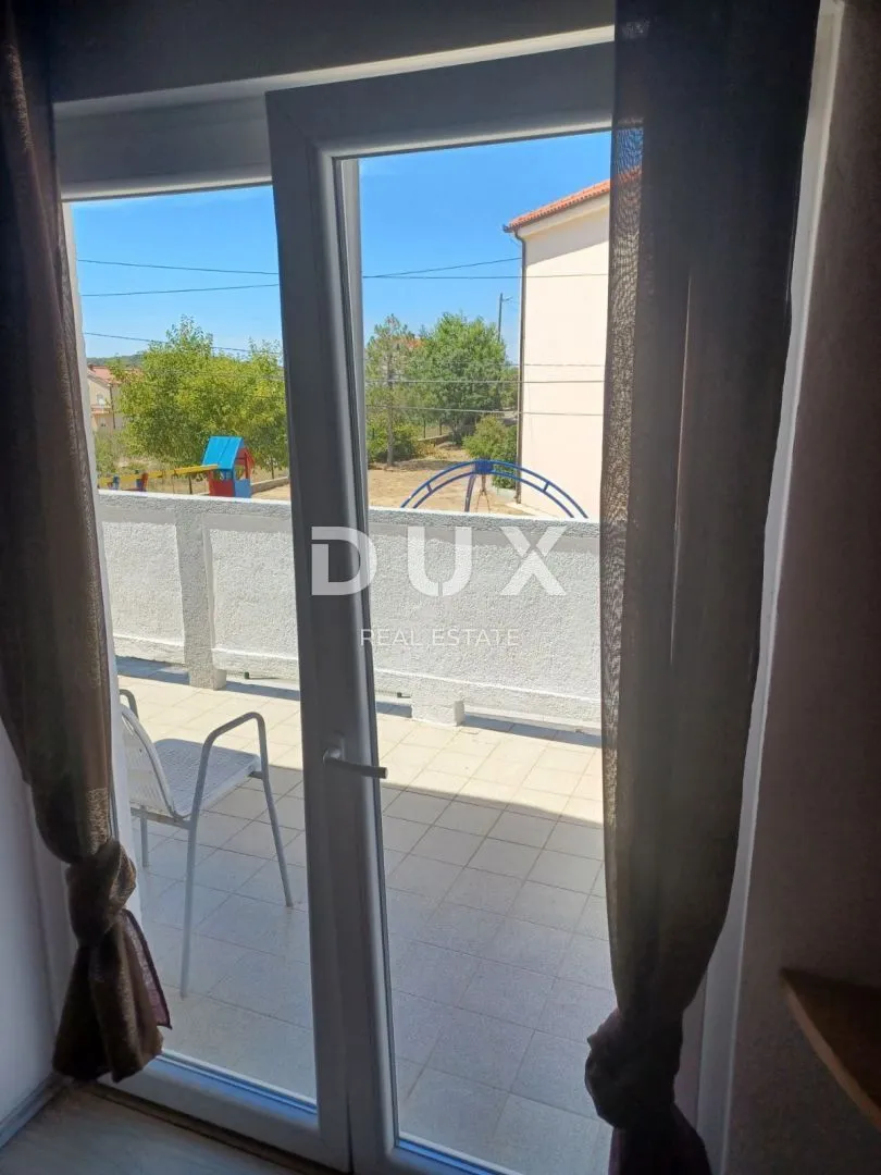 otok rab, barbat - samostojeća apartmanska kuća na odličnoj lokaciji - slika 23