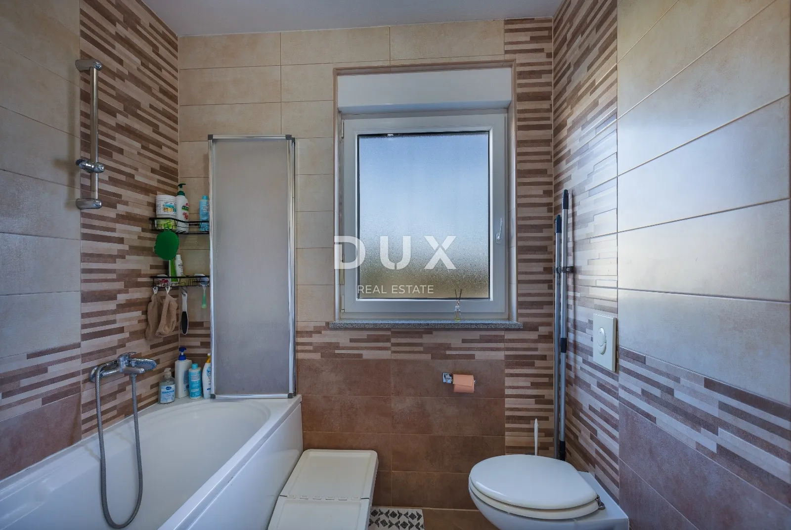 istra, pula - stan 3ss + apartman od 34m2 i 3 parkirna mjesta - slika 19