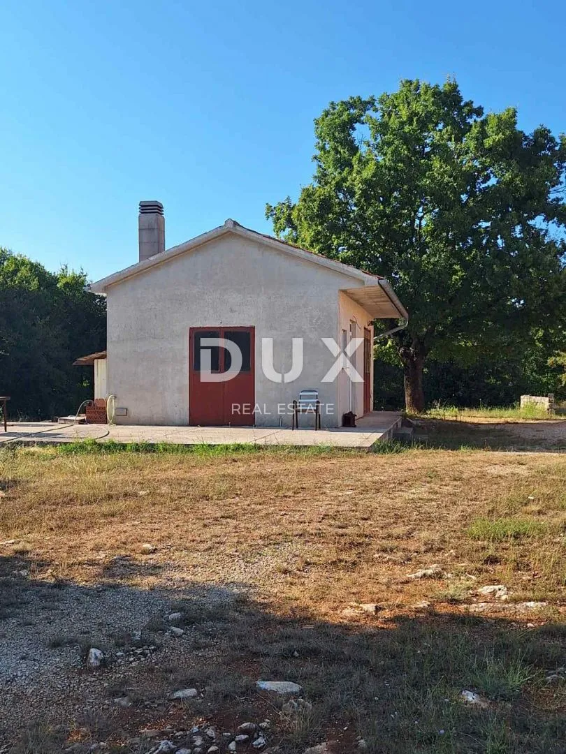 istra, labin - samostojeća kuća na rubu naselja - slika 12