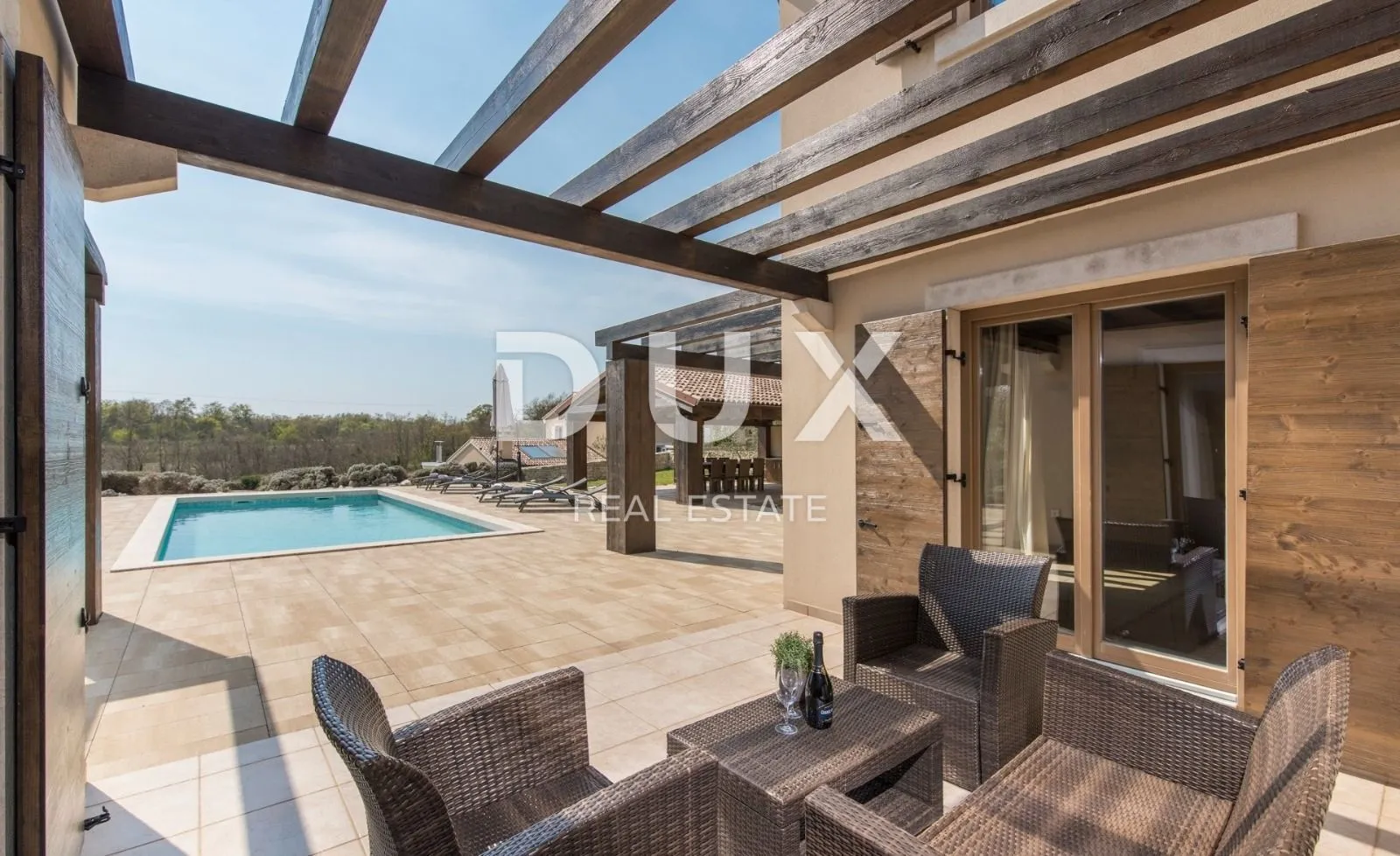 istra, juršići - prekrasan resort sa šest vila - slika 36
