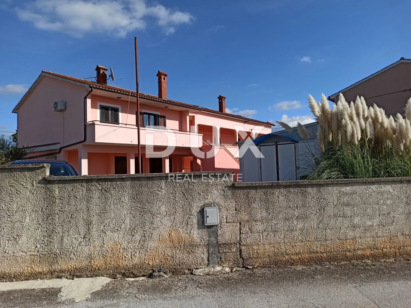 istra, svetvinčenat - obiteljska kuća s dva apartmana - slika 82