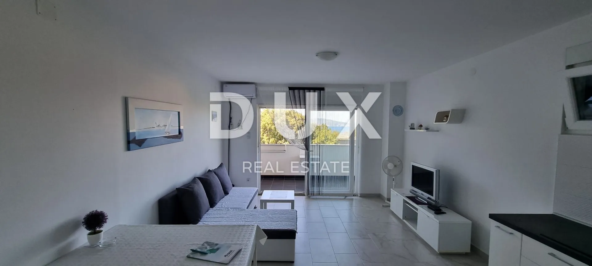 novi vinodolski, povile - dva apartmana 300 metara od mora - slika 1