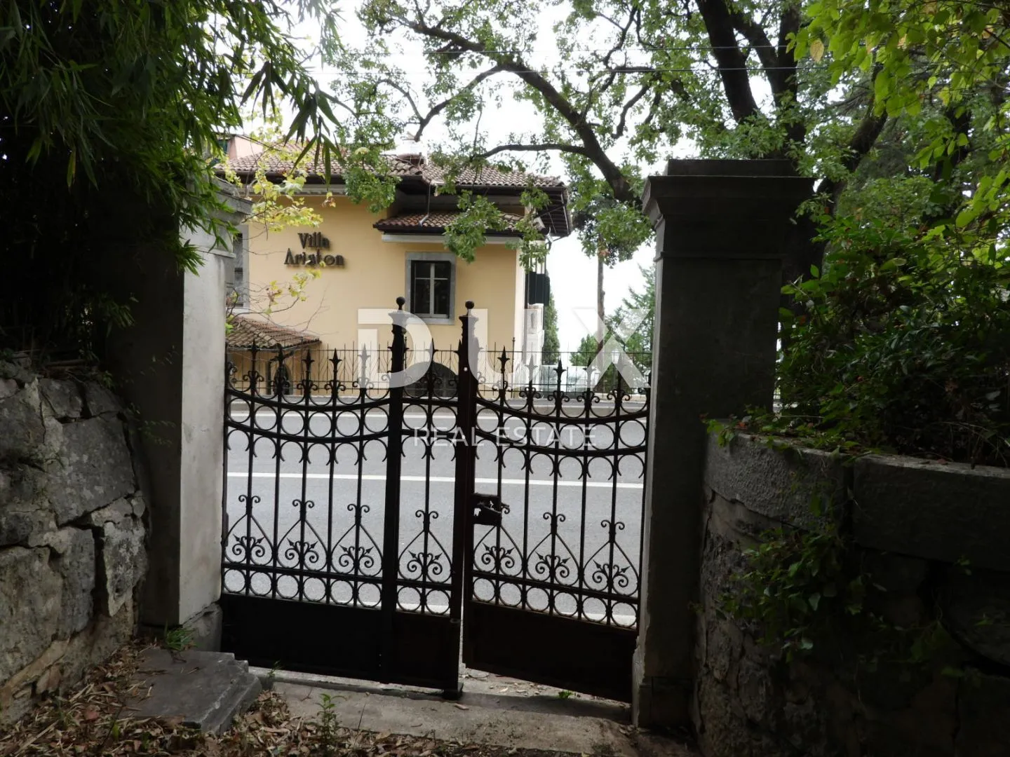opatija, centar, vila, 484 m2, dva stana, 2. red do mora - slika 25