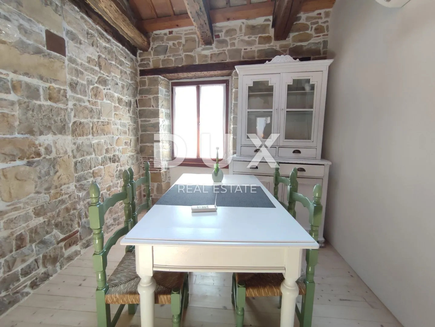 istra, oprtalj - autohtona kamena ljepotica s 3 apartmana - slika 23