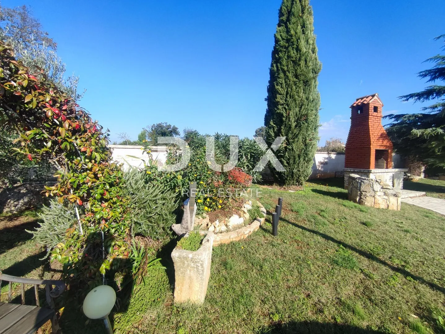 istra, pula, veli vrh - impozantna obiteljska vila nadomak grada - slika 174