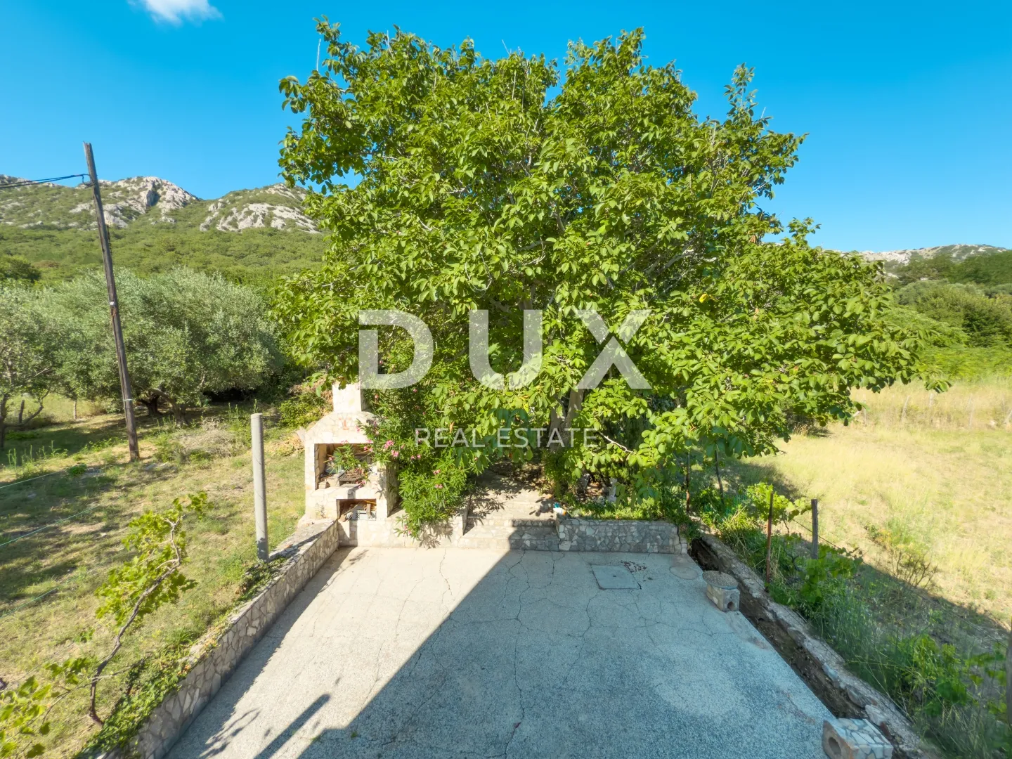 otok krk, baška (okolica) - kamena kuća s velikom okućnicom - slika 29