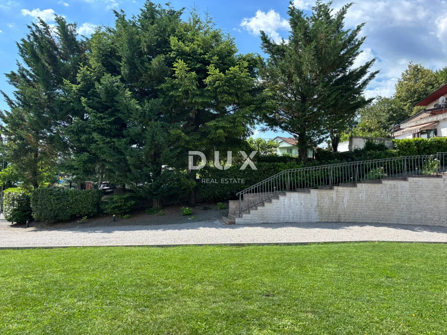opatija, matulji - obiteljska vila s dva stana , garažom i bazenom! - slika 79