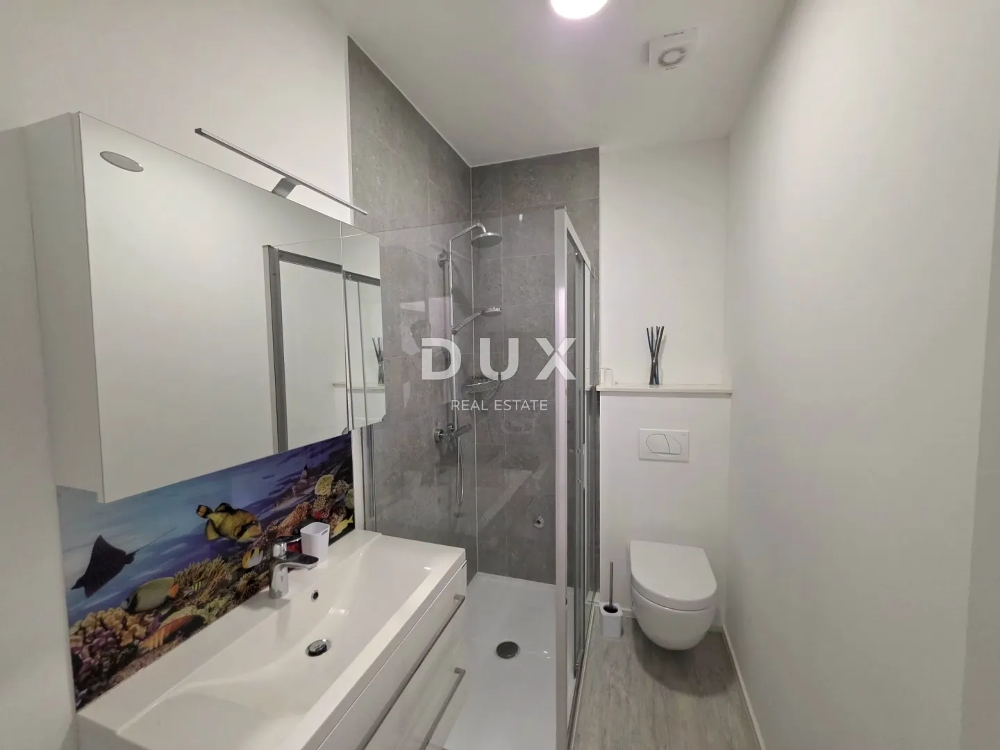 istra, poreč, 290.00 m2, pješačka zona, tri stana - slika 34