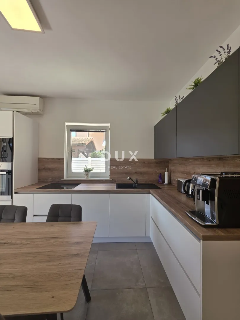 pula, nova veruda, kuća, 290 m2, 3 stambene jedinice - slika 56