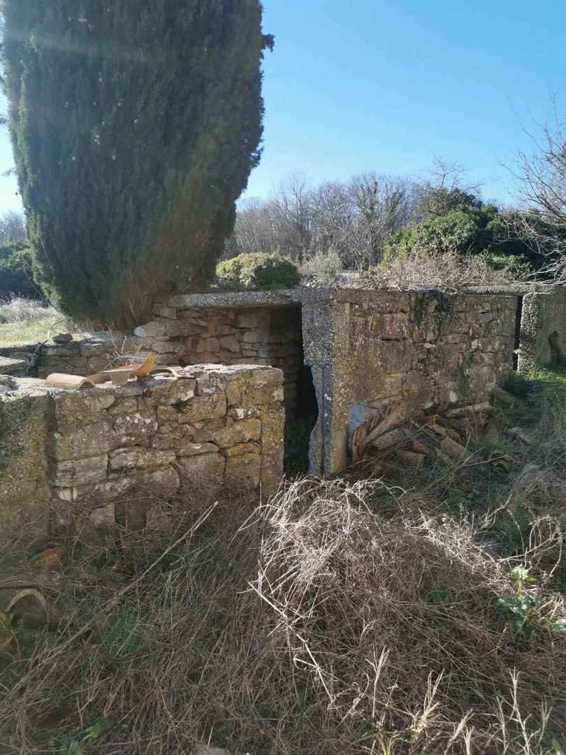 otok krk, krk (okolica) - autohtona kamena kuća - slika 4