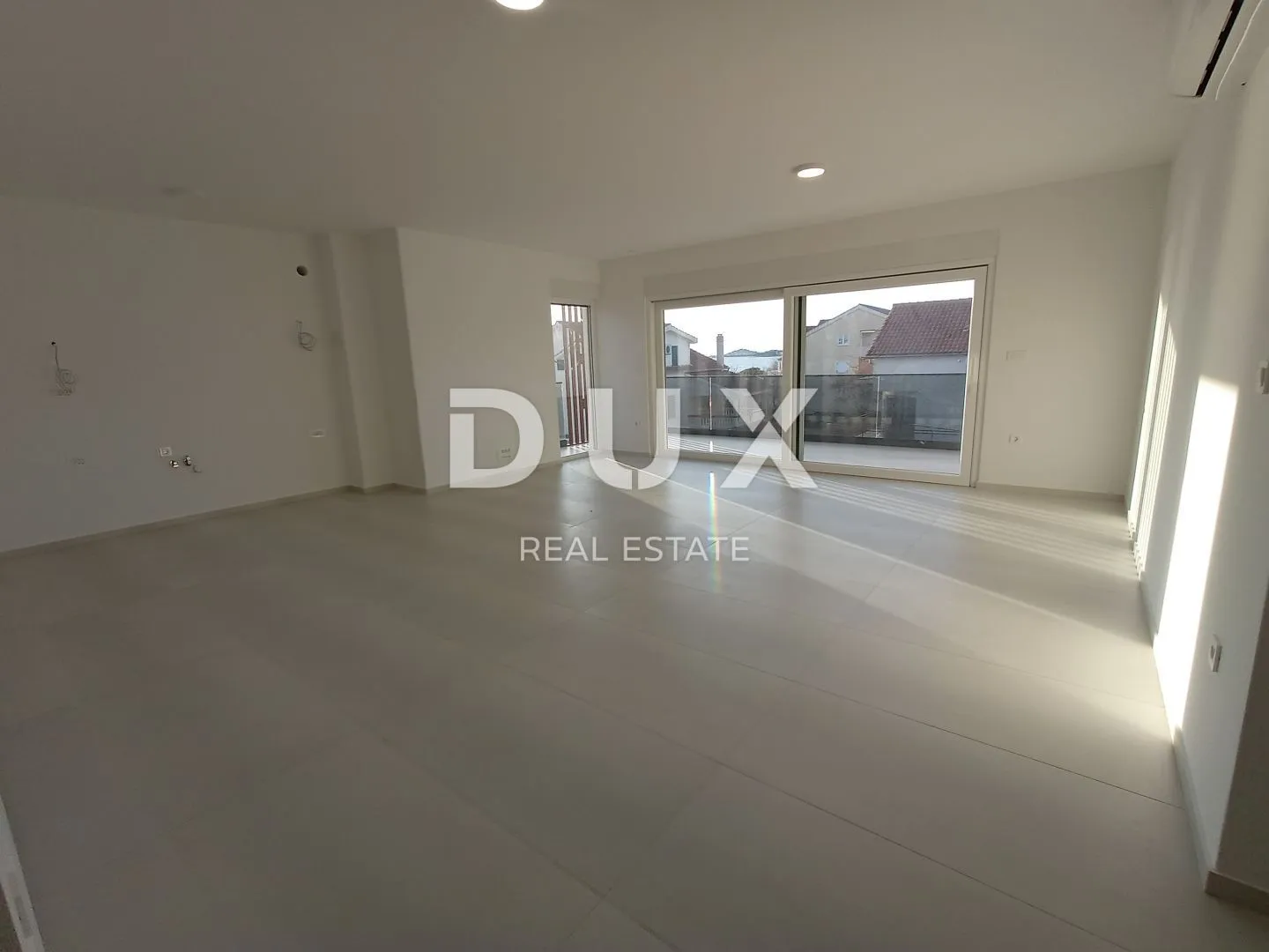 šibenik, vodice - predivan penthouse s7 pokraj mora - slika 2