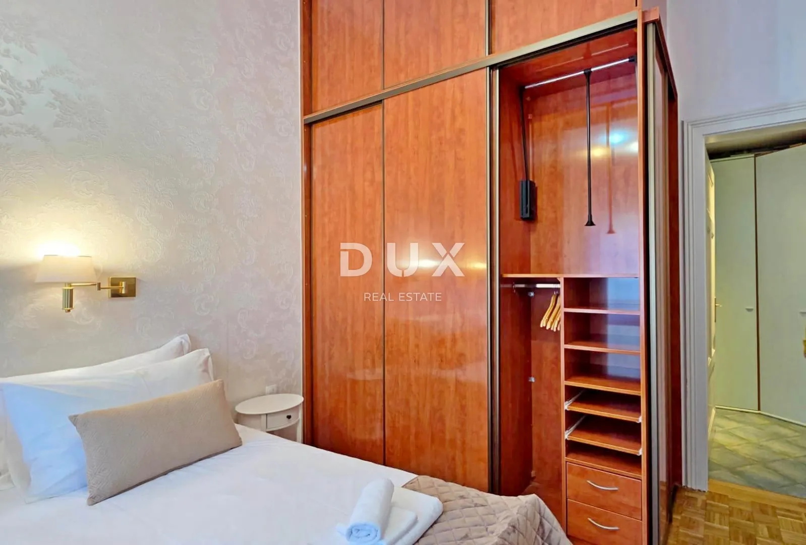opatija, centar - otmjeni stan u srcu opatije, 150 m od mora, 3sdb, 109m2 - slika 9