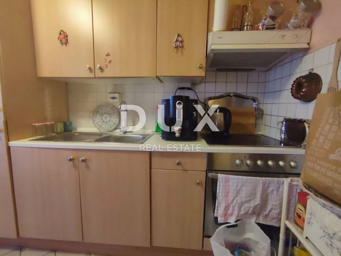 istra, pula - kuća u centru grada - slika 7