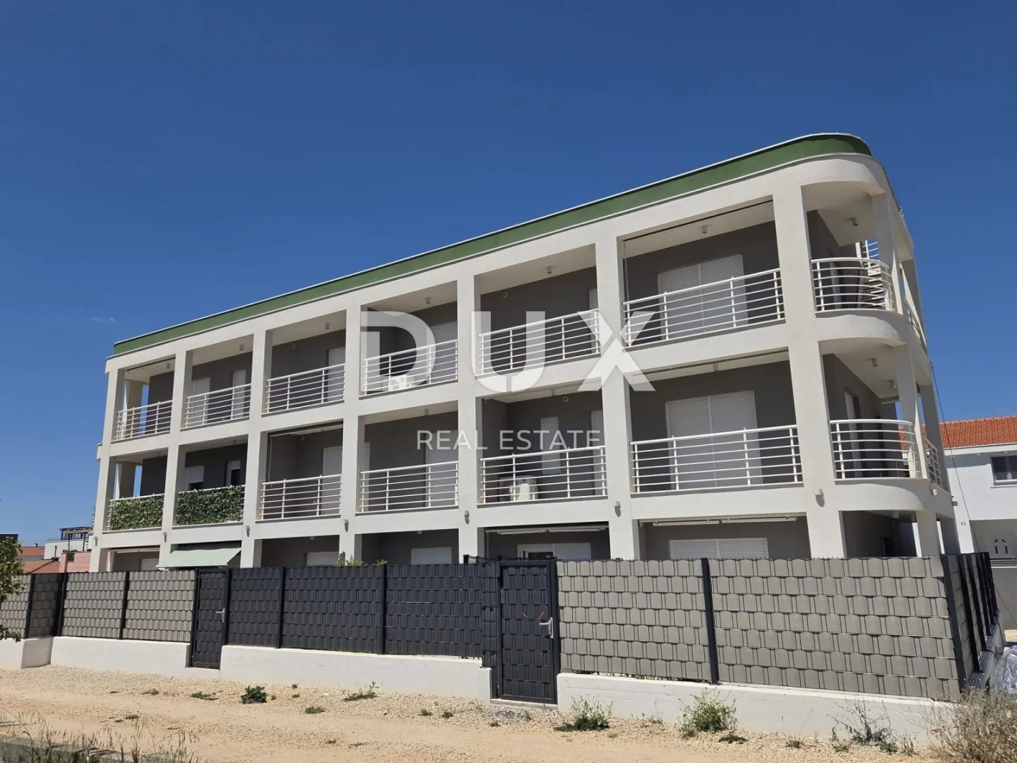 zadar, plovanija - predivan penthouse u novogradnji - slika 14