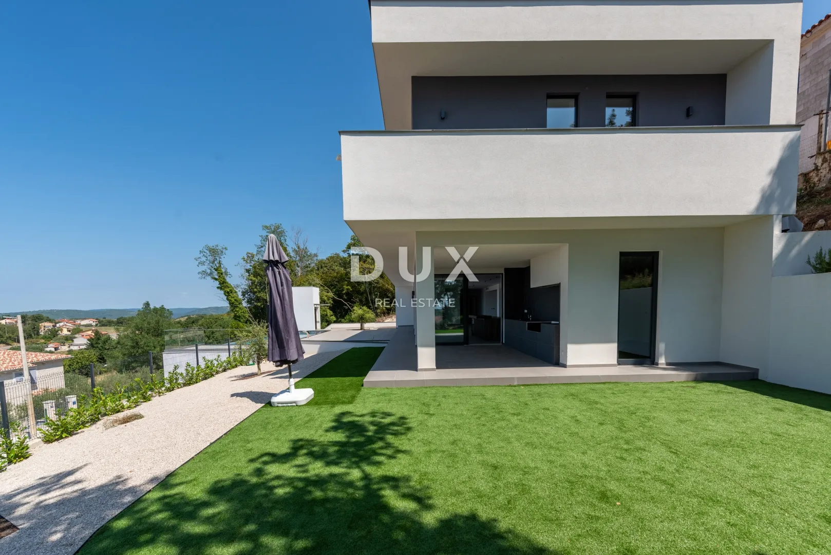 istra, vižinada - luksuzna vila sa infinity bazenom - slika 8