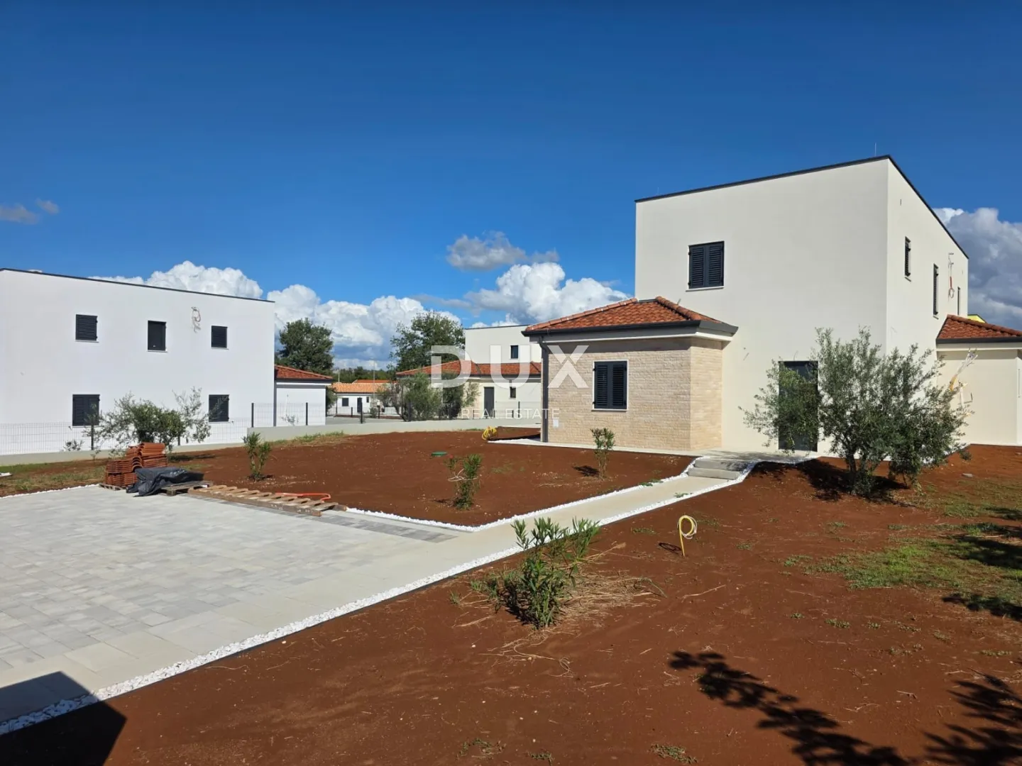 istra,poreč prekrasna nova vila u mirnom okruženju! - slika 10