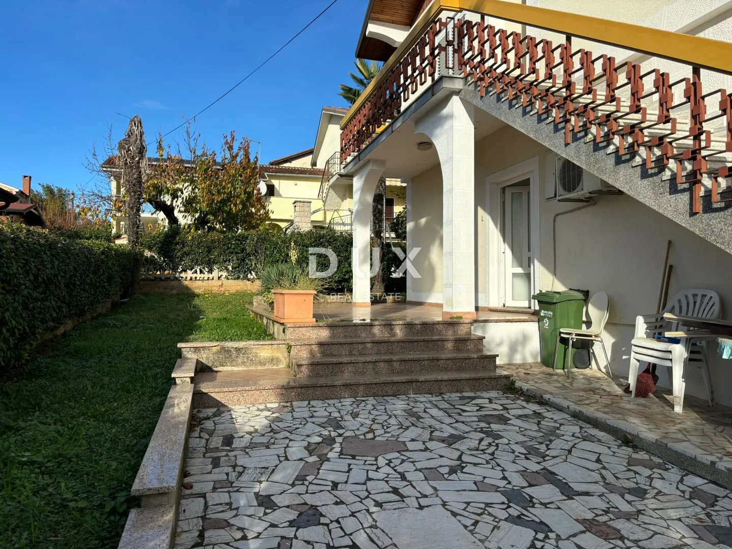 istra, poreč - komforan stan sa okućnicom u centru grada! - slika 17