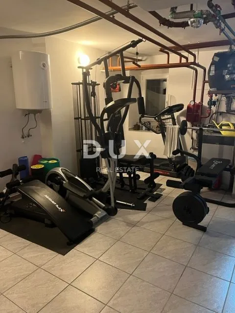 kastav, centar - vrhunska kuća s velikim potencijalom - slika 24