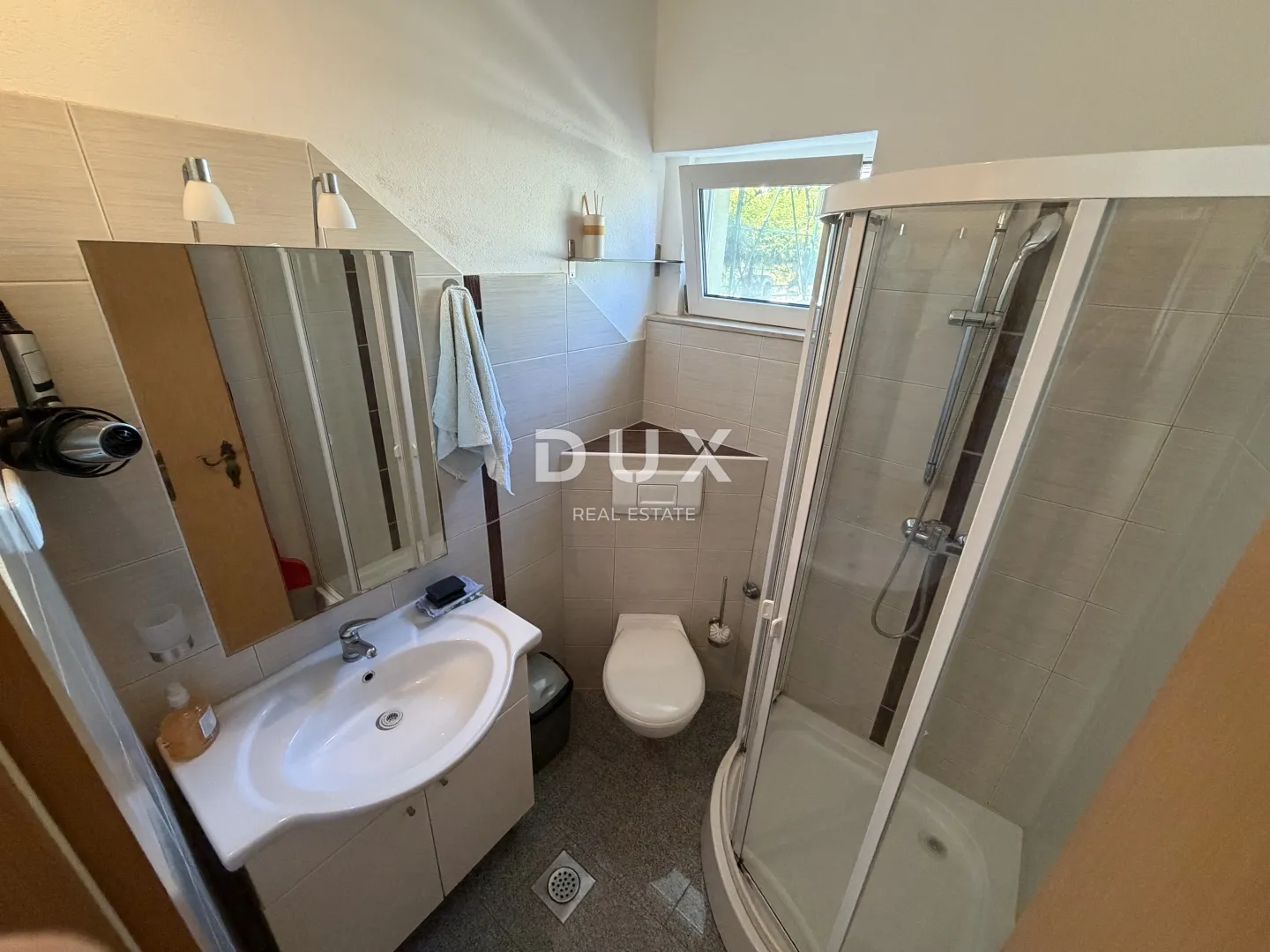 vrsi,zukve-apartmanska kuća 150m od mora - slika 13