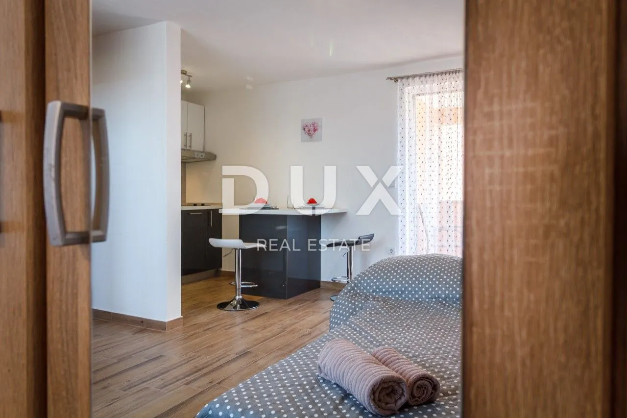 istra, pula - apartmanska kuća s bazenom i uređenom okućnicom - slika 31