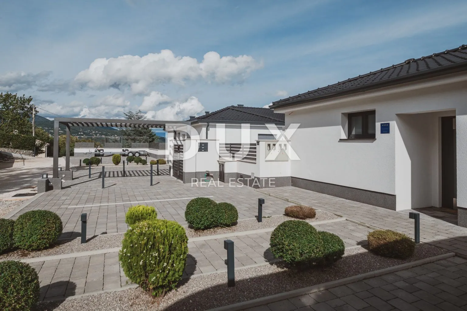 opatija, lovran, liganj - stan u vili s bazenom 120m2+terasa 27m2s panoramskim pogledom na more + okoliš 105m2 - slika 9