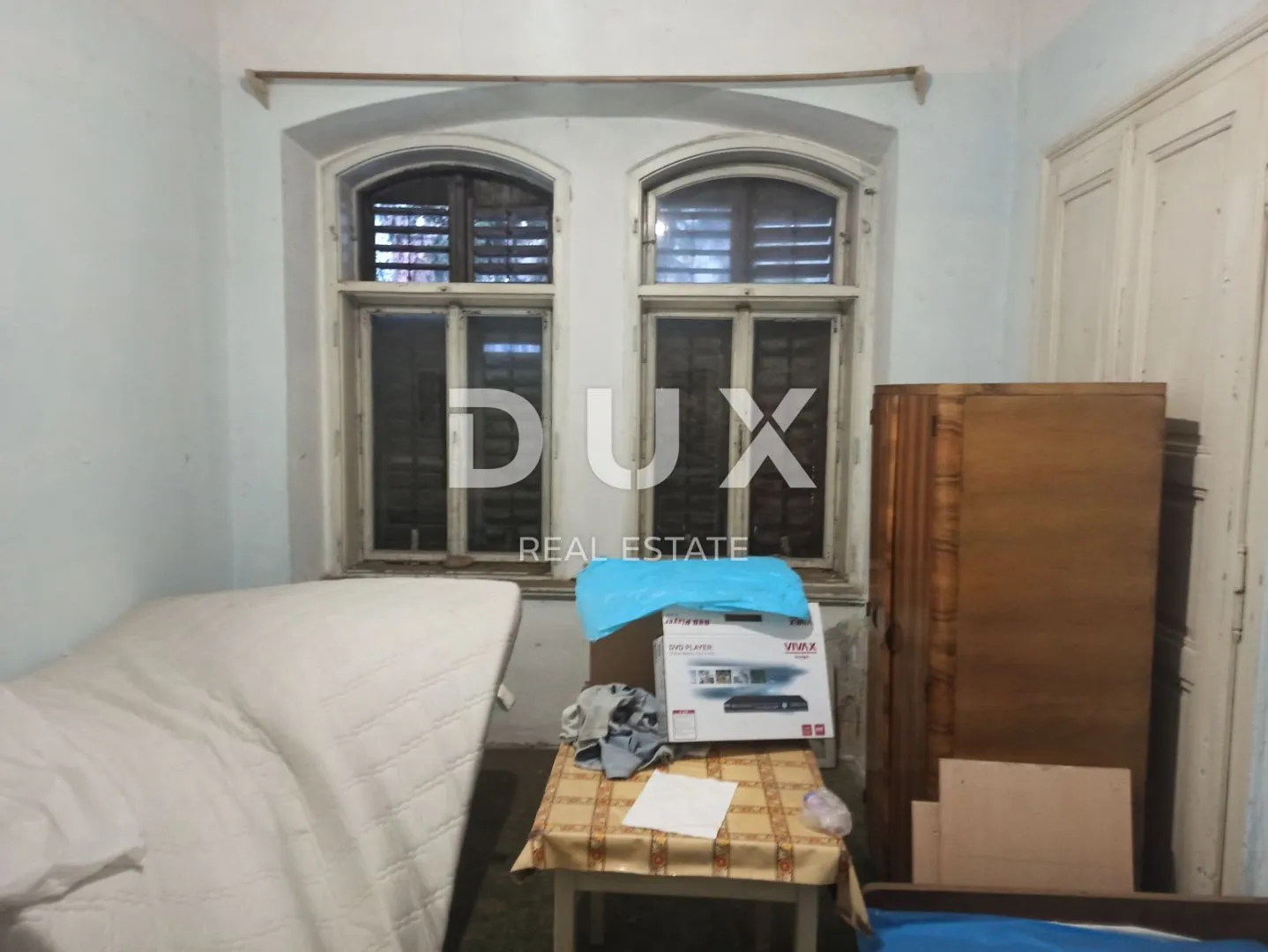 istra, pula veliki stan u prizemlju za potpunu adaptaciju 145 m2 - slika 13