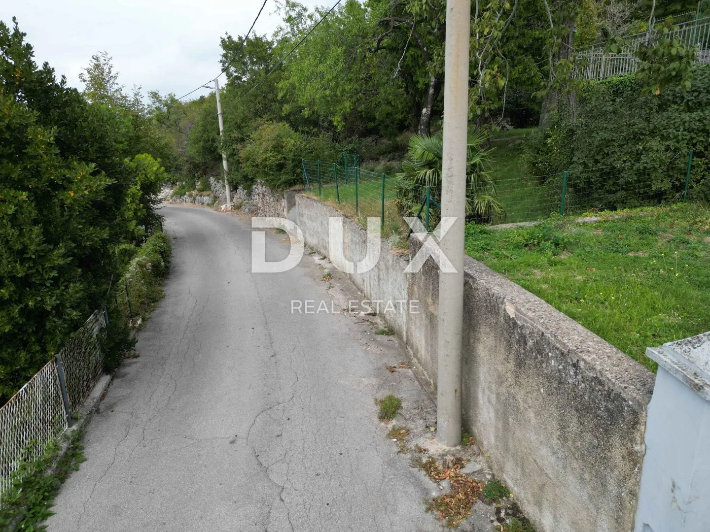 rijeka, hreljin- dvojna kuća 150m2 s pogledom na more + okoliš 650m2 - slika 17