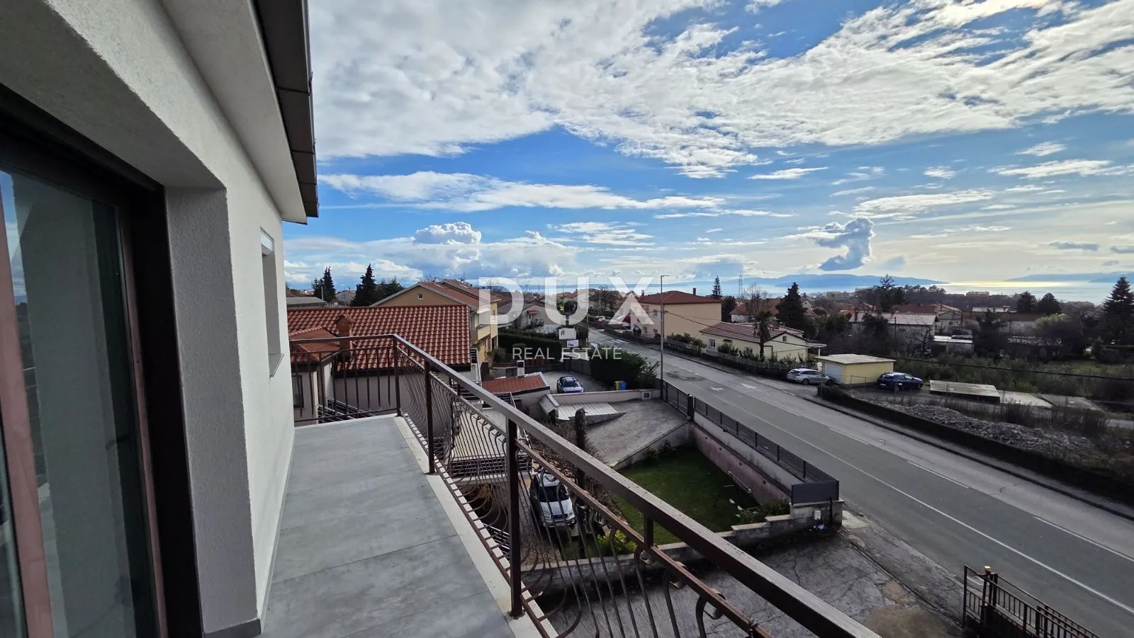rijeka, marinići - etaža kuće s 4 spavaće sobe i pogledom na kvarner, 113m2 - slika 13