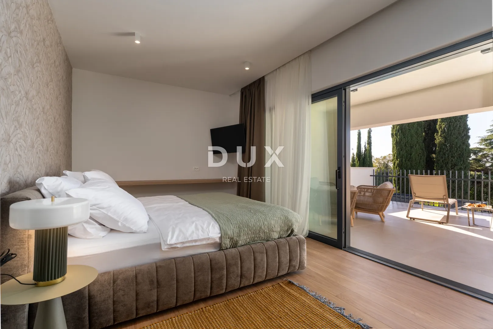 istra, poreč – ekskluzivna vila, tri stambene jedinice, luksuz uz more - slika 30