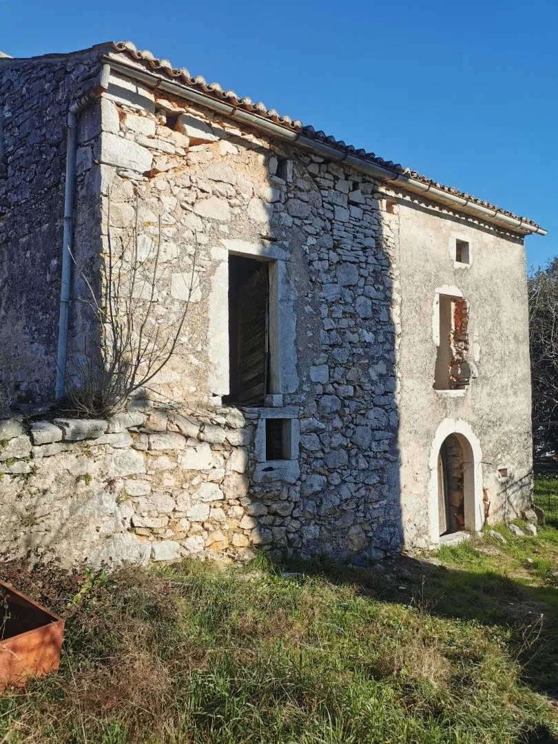 otok krk, krk (okolica) - autohtona kamena kuća - slika 2