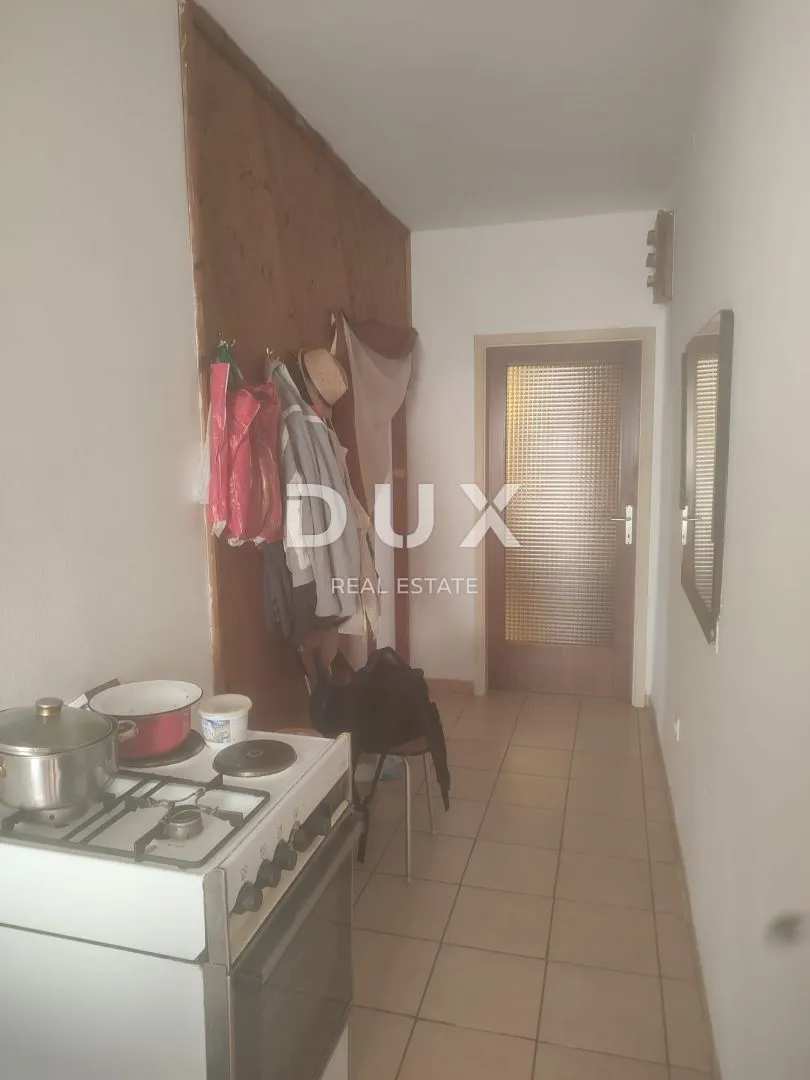 istra, pula obiteljska kuća + građevinsko zemljište 434 m2!!! - slika 16
