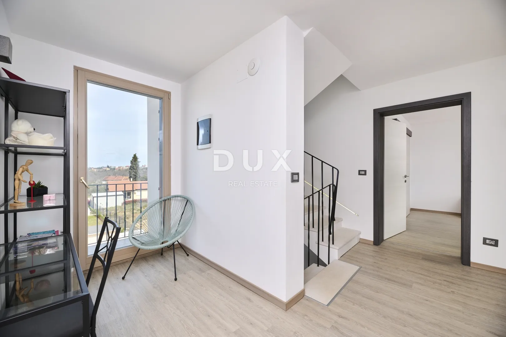 istra, umag – luksuzna vila, bazen, pogled na more - slika 25