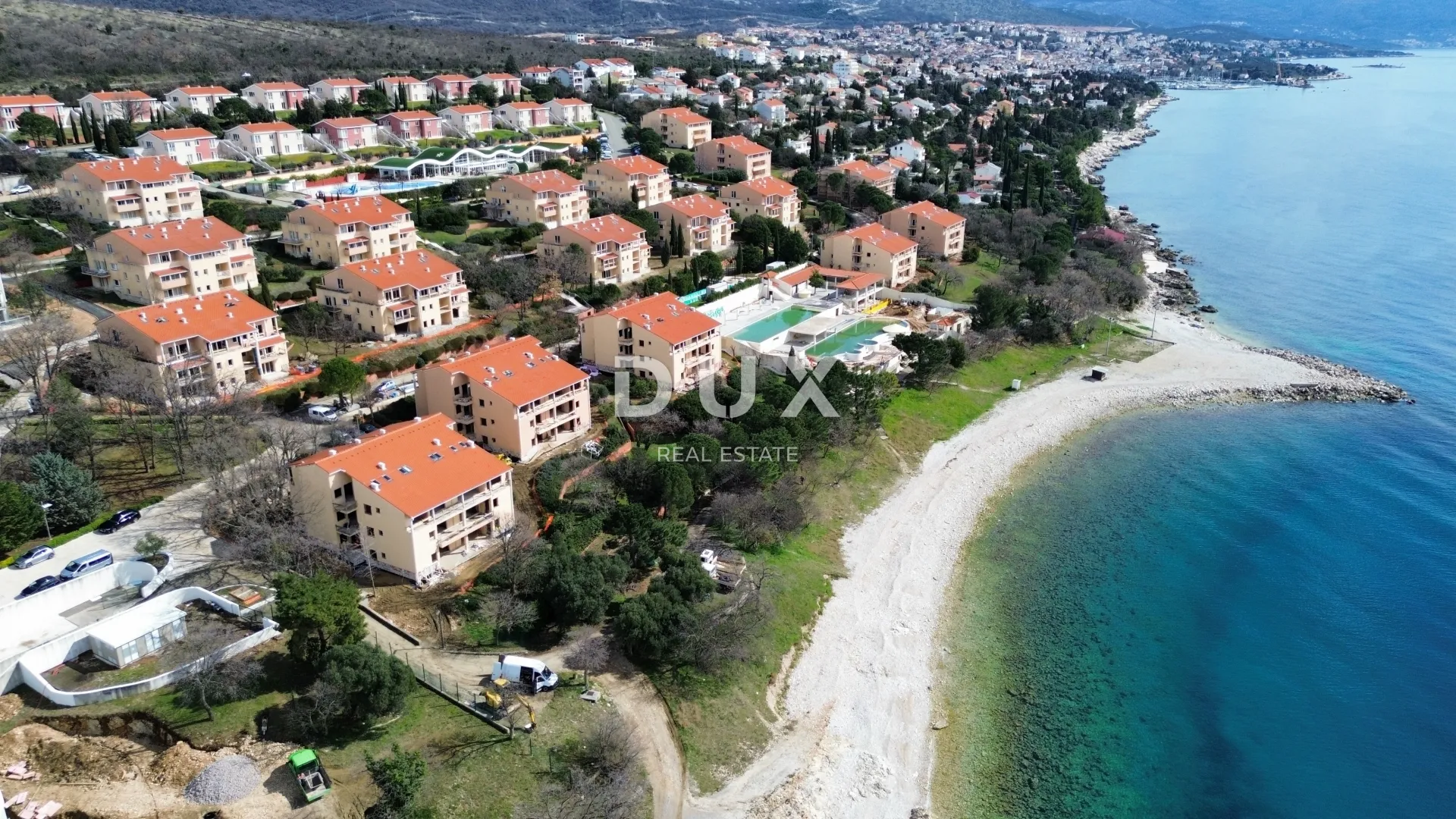 novi vinodolski – stan od 72m² u ekskluzivnom resortu, prvi red do mora s privatnom plažom - slika 3
