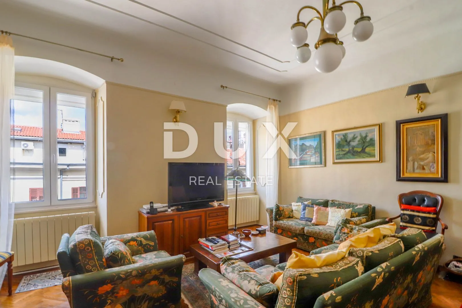 rijeka, centar - stan , 4s + db, 3. kat, gospodski uređen! - slika 19