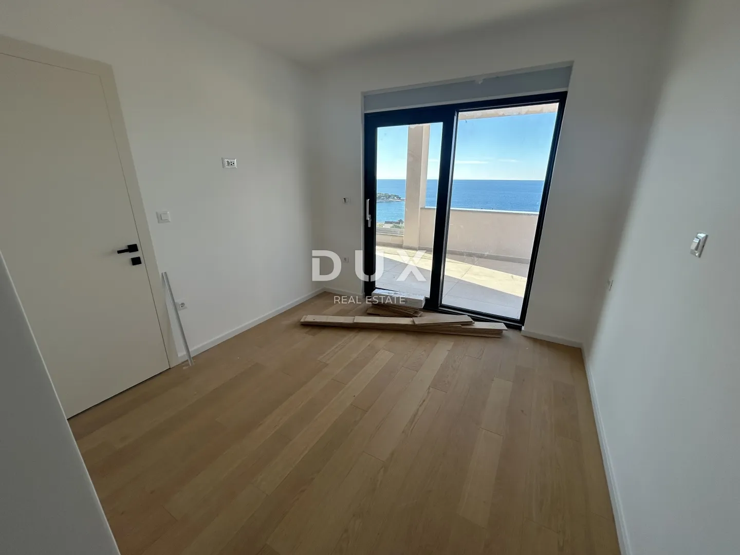 primošten, dolac – novogradnja! penthouse s prekrasnim pogledom na more! prilika! - slika 6
