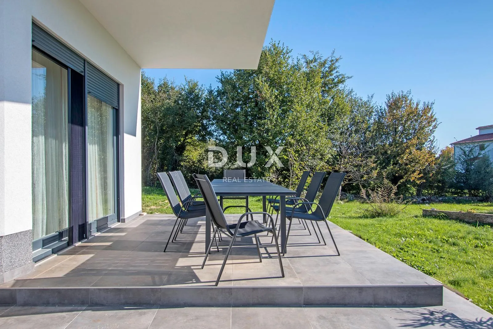 istra, marčana- moderna vila s velikom okućnicom! - slika 2