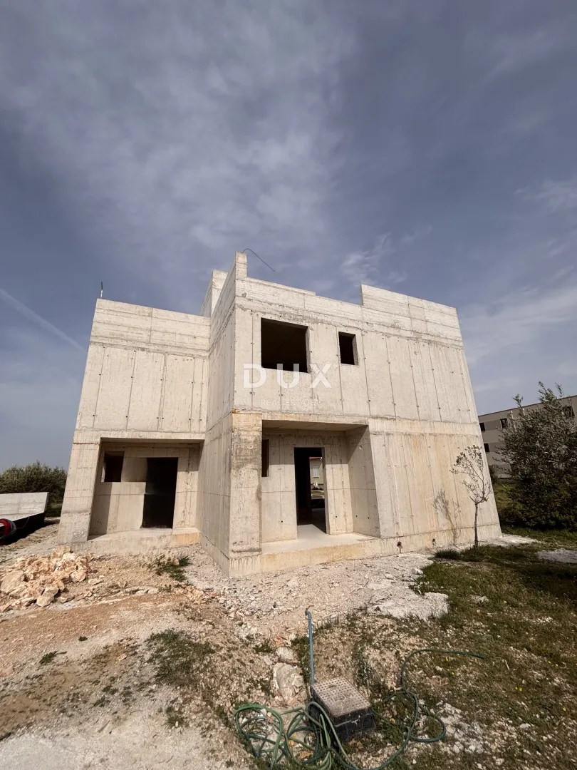 zadar, nin - duplex zgrada sa dva etažna stana i bazenima - slika 13