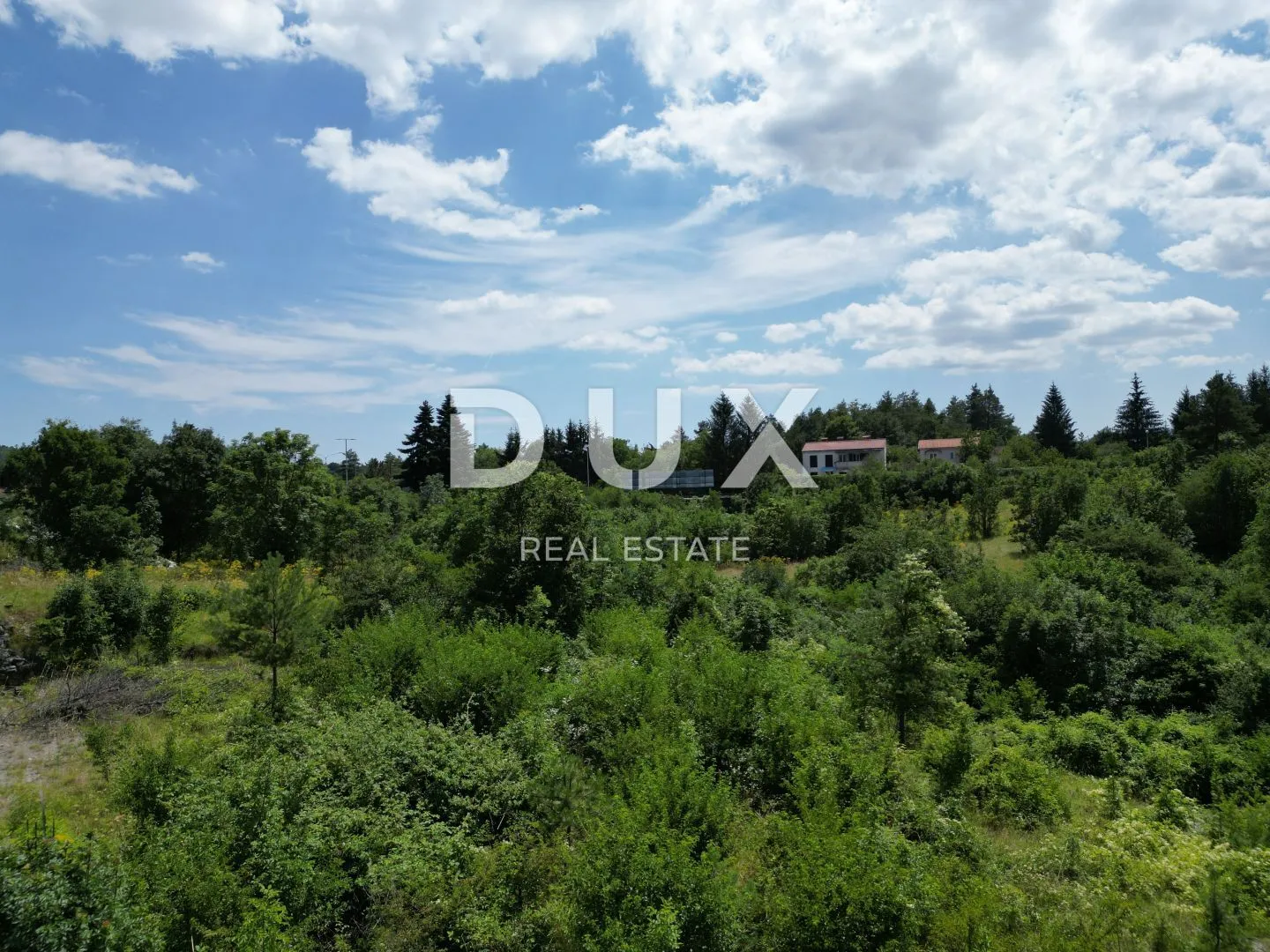 MATULJI, RUPA - građevinsko zemljište 15000 m2 u komercijalnoj zoni - Rupa, Matulji