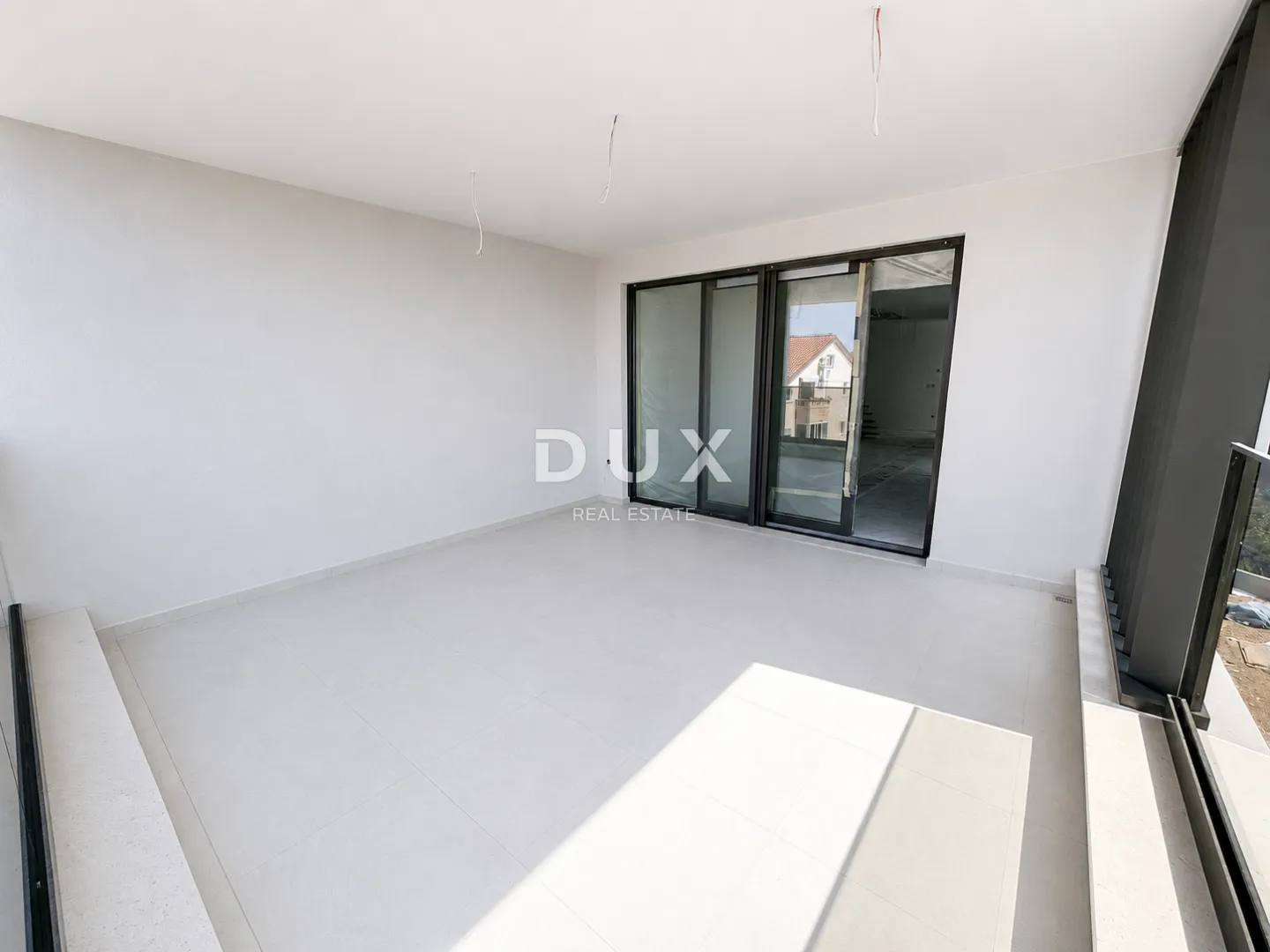 vodice, srima – penthouse s krovnom terasom, pogledom na more i liftom - slika 16