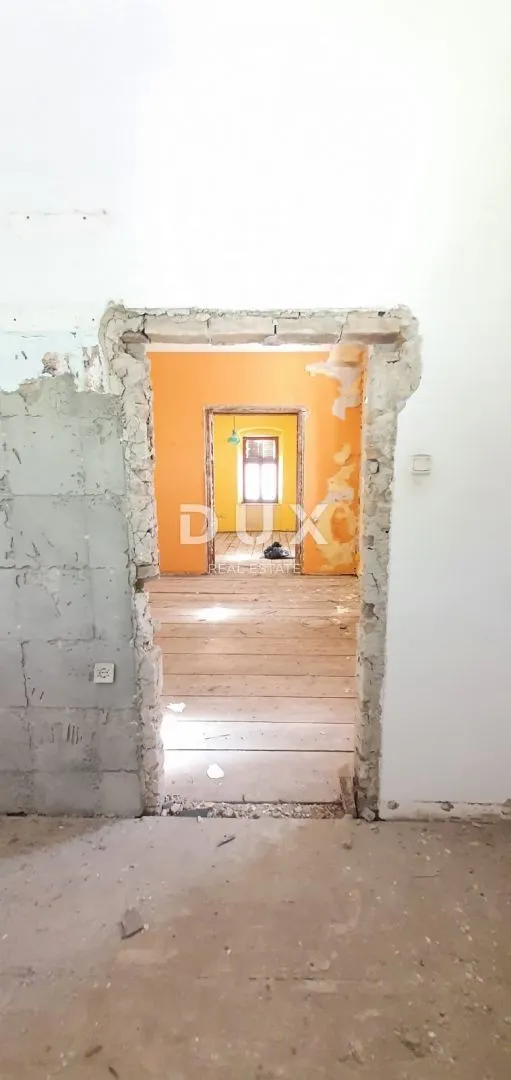 istra, pula - nekretnina s puno potencijala! prilika! - slika 19