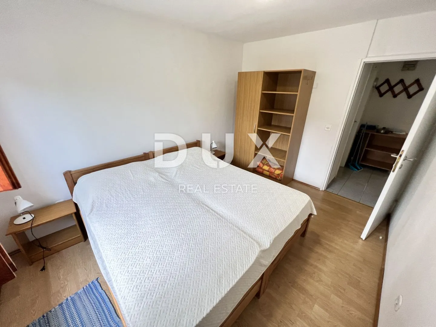otok krk, njivice - samostojeća kuća sa velikom okućnicom - slika 32