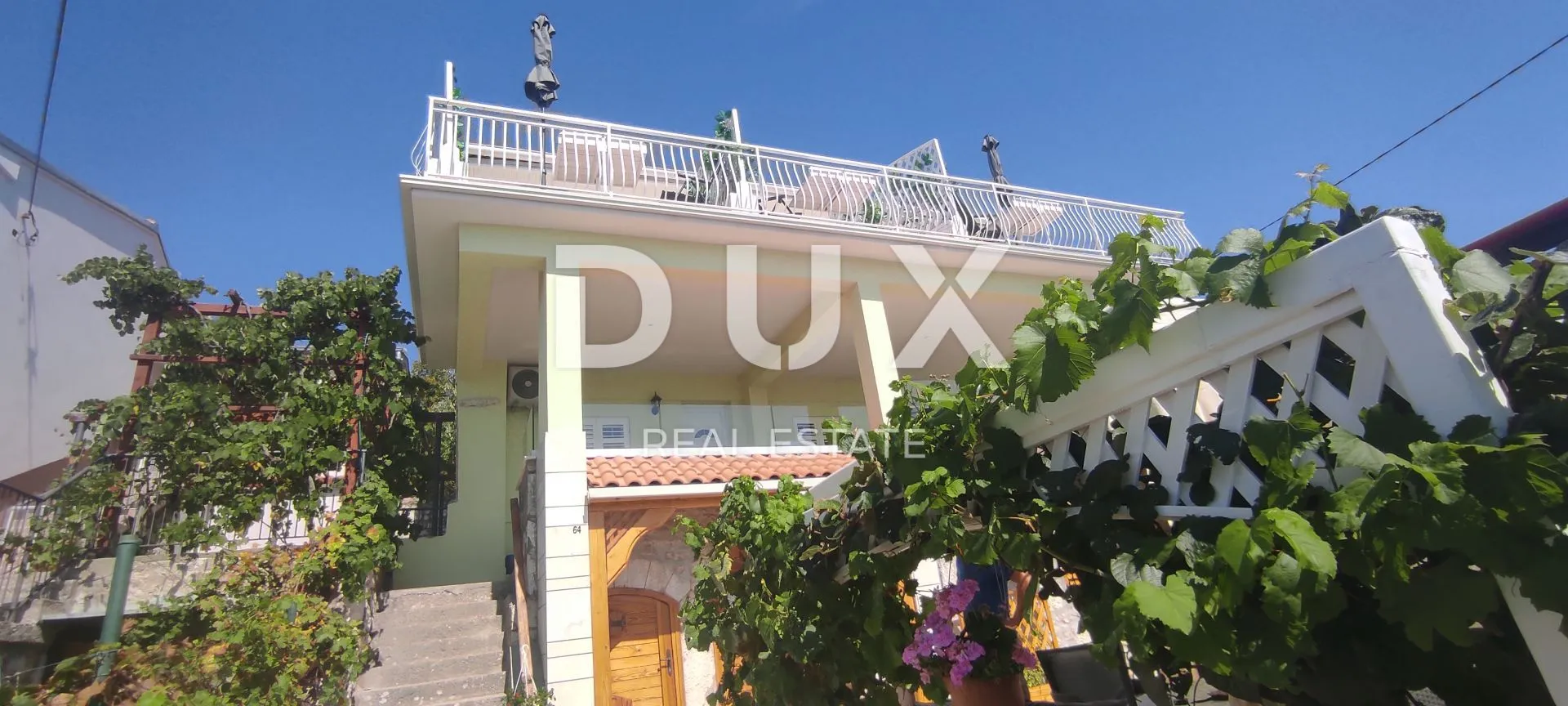 crikvenica, dramalj - predivna kuća s panoramskim pogledom na 150 metara od mora! - slika 2