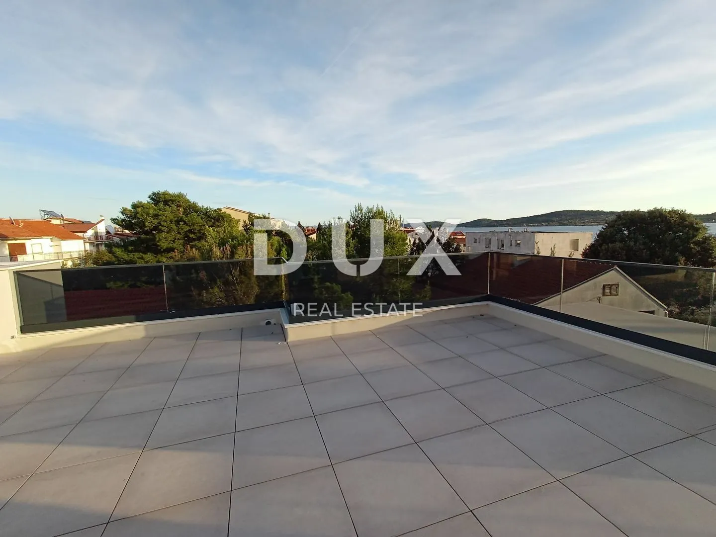 šibenik, vodice - predivan penthouse s8 pokraj mora - slika 14